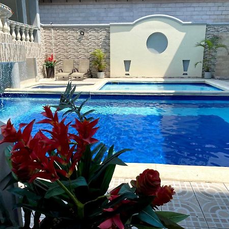 Hotel Puerta De Oro Баранкила Екстериор снимка