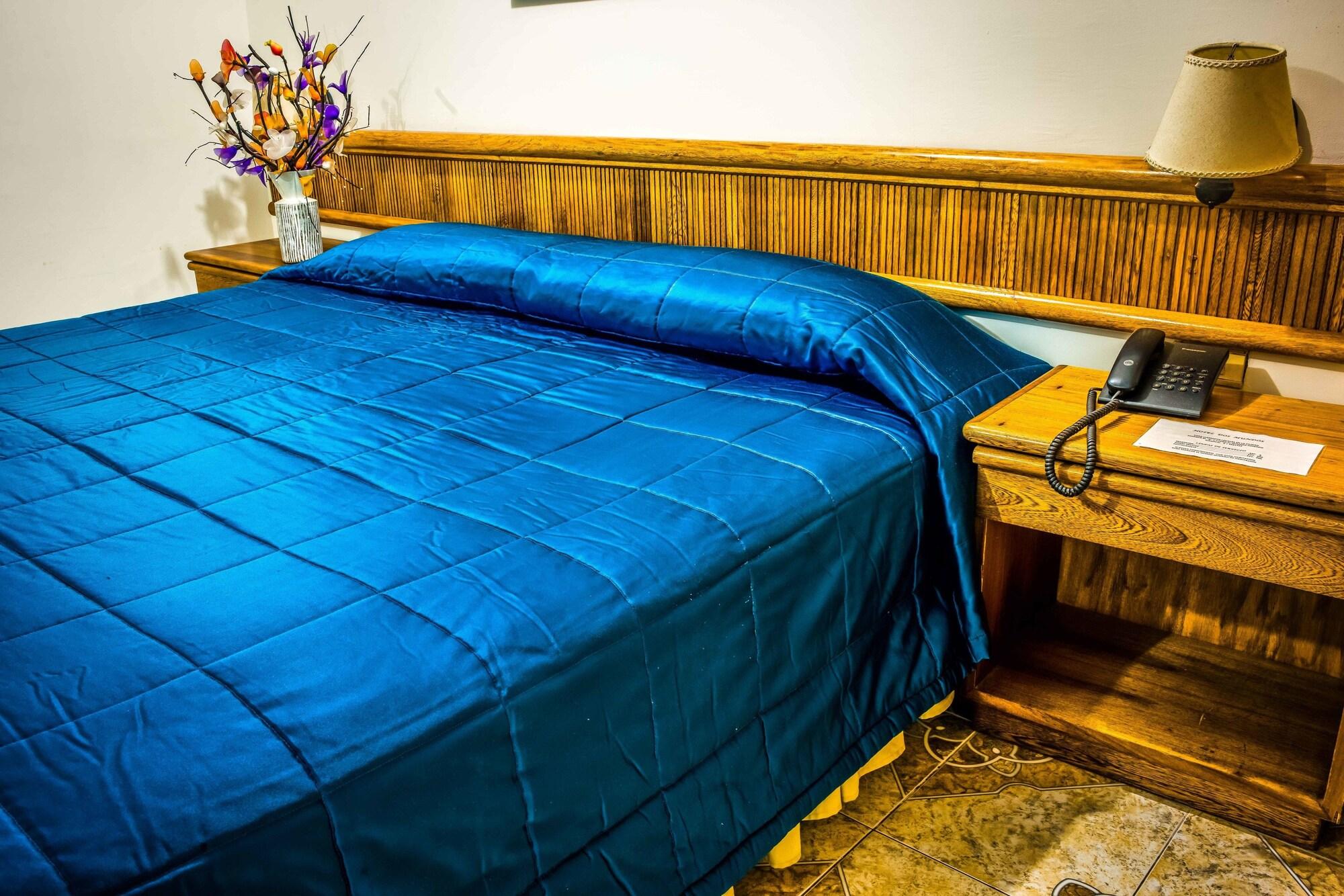 Hotel Puerta De Oro Баранкила Екстериор снимка