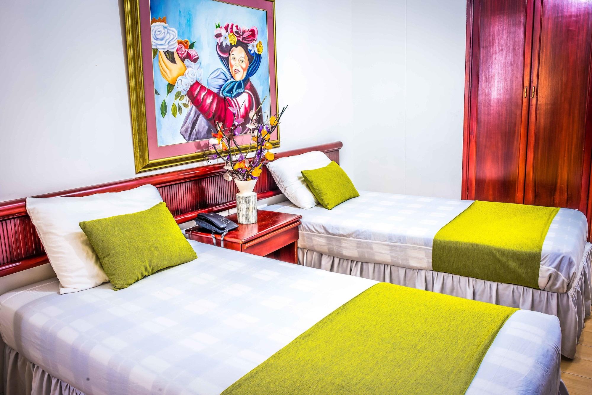 Hotel Puerta De Oro Баранкила Екстериор снимка