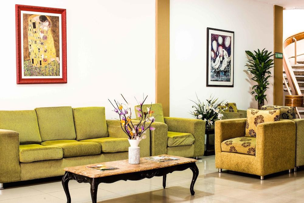 Hotel Puerta De Oro Баранкила Екстериор снимка