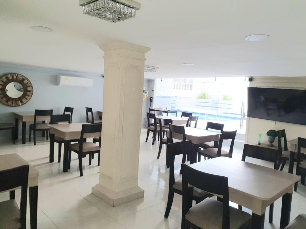 Hotel Puerta De Oro Баранкила Екстериор снимка