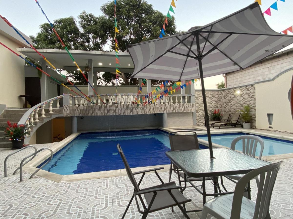 Hotel Puerta De Oro Баранкила Екстериор снимка