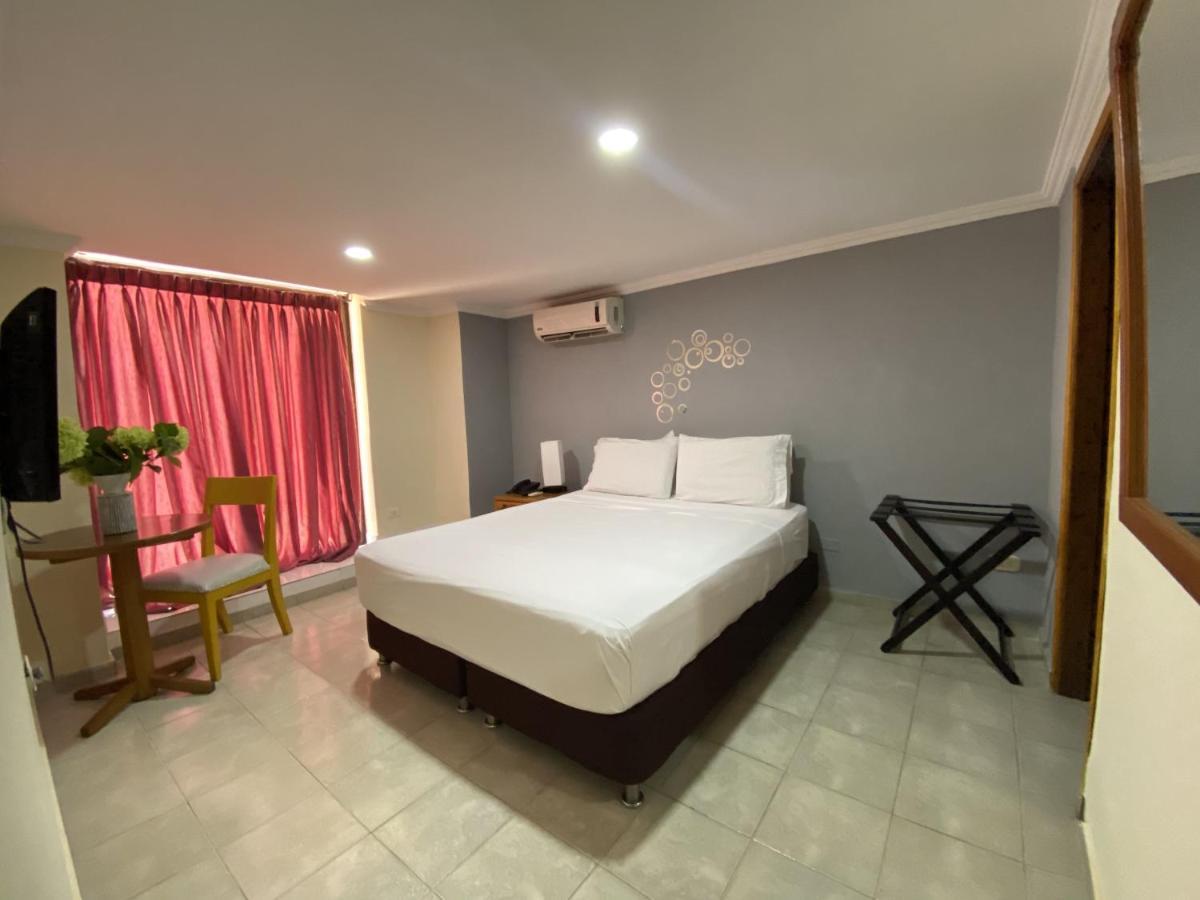 Hotel Puerta De Oro Баранкила Екстериор снимка